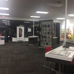 Tcc Verizon Frontier Village - Very clean and open store!
