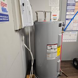 Roney's Plumbing - Water heater Installation