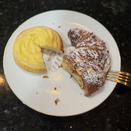 Almond Croissant