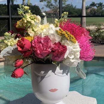 Silver Leaf Flowers - Florists Near Me - Naples, Florida Silver Leaf Flowers - Florists Near Me - Naples, Florida