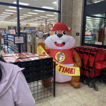 Buc-ee’s - Inflatable - Gas Stations Near Me - Fort Valley, Georgia