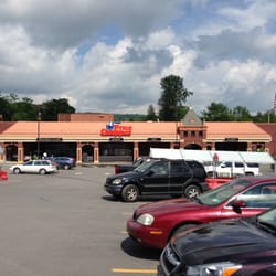 Price Chopper - parking lot