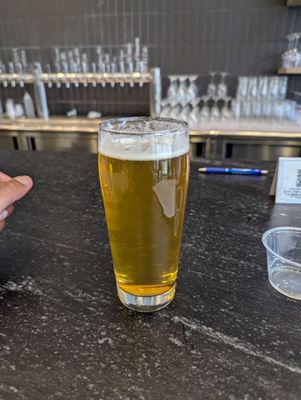 Une Année | Hubbard's Cave Brewery, Barbecue, & Pizza by null
