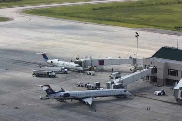 Savannah/Hilton Head International Airport by null
