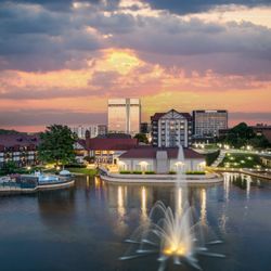 Sheraton Westport Chalet Hotel St. Louis