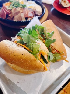 Hên Vietnamese Restaurant by null