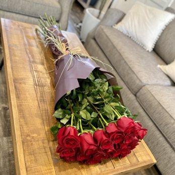 LinaS Flowers - Extra long stem roses - Flowers & Gifts Near Me - Glendale, California