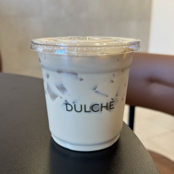 Dulche - Phoenix oolong milk tea - Desserts Near Me - Garden Grove, California