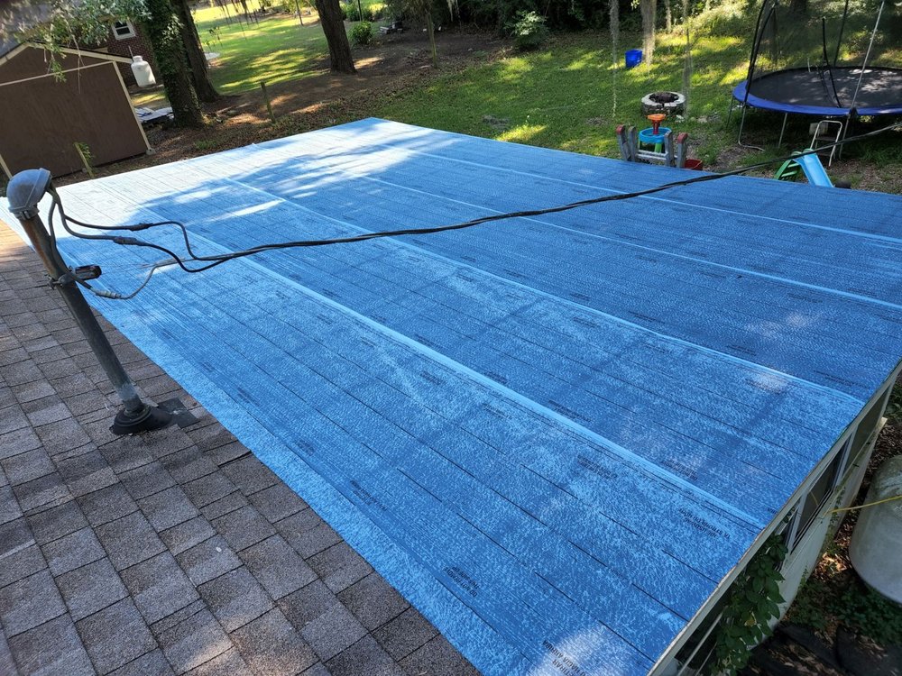 Slide of Donnie Long Roofing