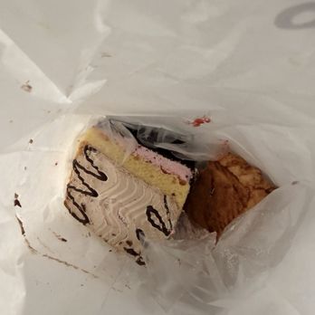 Diana's Bakery - Bakeries Near Me - Saint Louis, Missouri