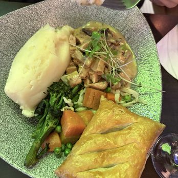 The Errigle Inn - Pie special - Pubs Near Me - Belfast, BFS The Errigle Inn - Pie special - Pubs Near Me - Belfast, BFS