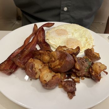 The Grant Grill - The Grant Breakfast - Diners Near Me - San Diego, California The Grant Grill - The Grant Breakfast - Diners Near Me - San Diego, California