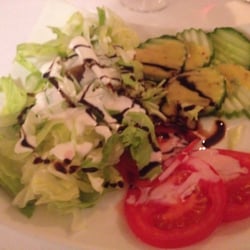 Kempener Hof - Der Stolz des Kochs ist der Salat mit mehreren Dressings.
Da kann man den Sternekoch deutlich erkennen.... Oder nicht?