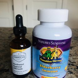 Daniel's Health and Nutrition - Tincture and gummy supplements for seasonal allergies and immune system health.