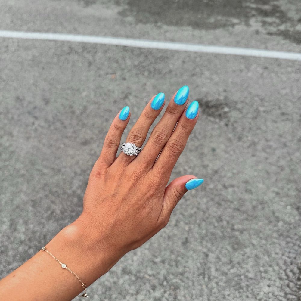 Fresh chrome nails