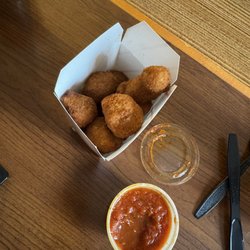 Royal House of Roast Beef - Fried Clams