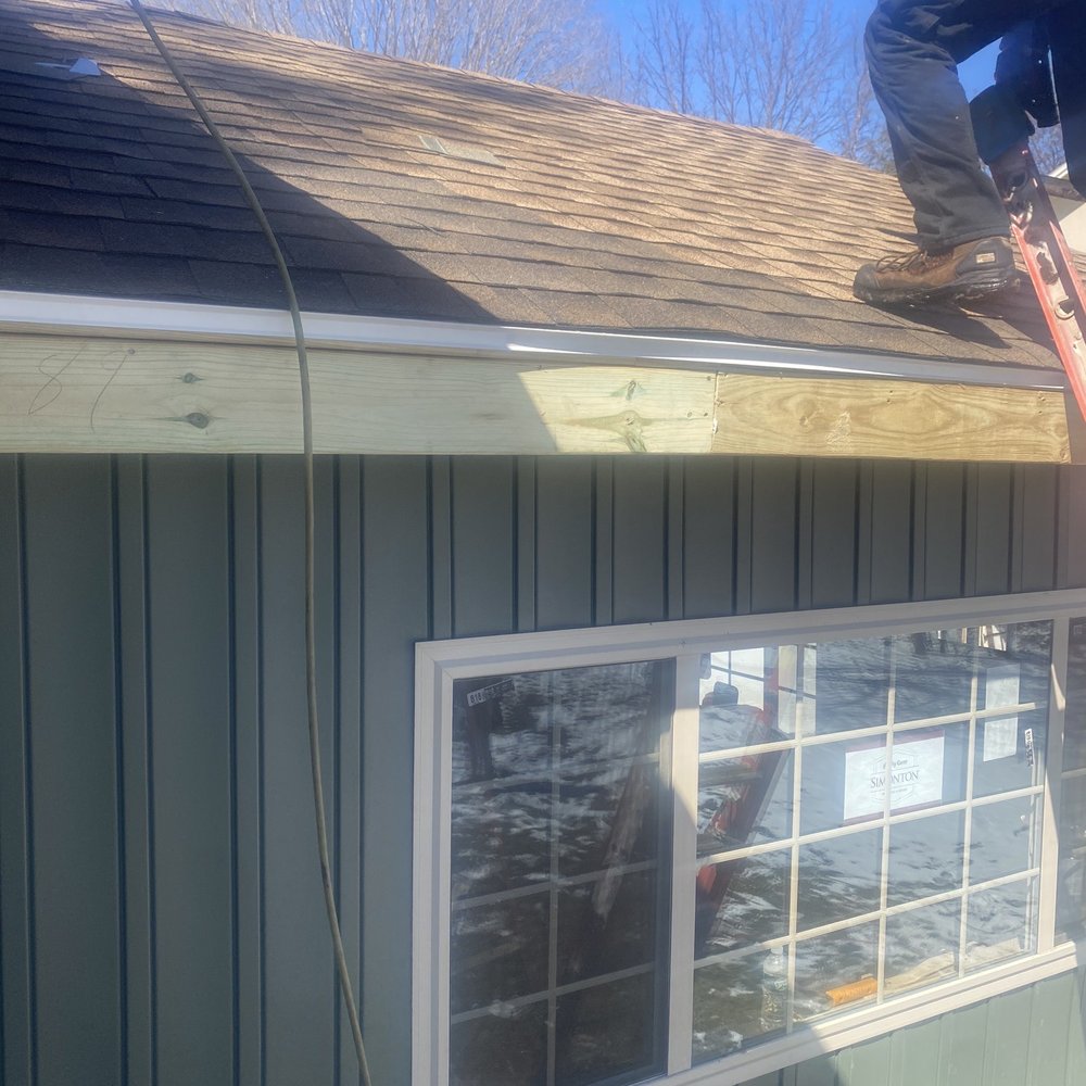 Savage & Son Home Services - They shingled the first section with the wrong color. Then continued to put the correct one on for the remainder - Roofing Near Me - Rochester, New York Savage & Son Home Services - They shingled the first section with the wrong color. Then continued to put the correct one on for the remainder - Roofing Near Me - Rochester, New York