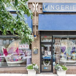 Exterior photo of Harp's Lingerie - Birmingham, Michigan Exterior photo of Harp's Lingerie - Birmingham, Michigan