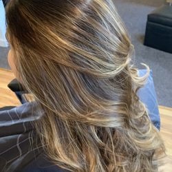 Paragon Salon