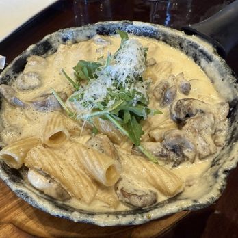 Roux Seafood Kitchen - Seafood Near Me - Huntington Beach, California Roux Seafood Kitchen - Seafood Near Me - Huntington Beach, California