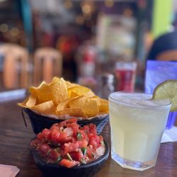 Casa Tina - Casa Tina 's Fresh Chips And Salsa- Great!