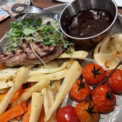 Scandic Talk - Grillad fläskkarré med tillbehör (totalt smaklöst även om upplägget var helt ok)