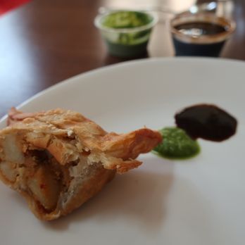 Thalaiva's Indian Kitchen - Veggie samosa content. - Indian Near Me - Park Ridge, Illinois