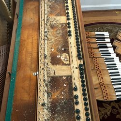 Lees Piano