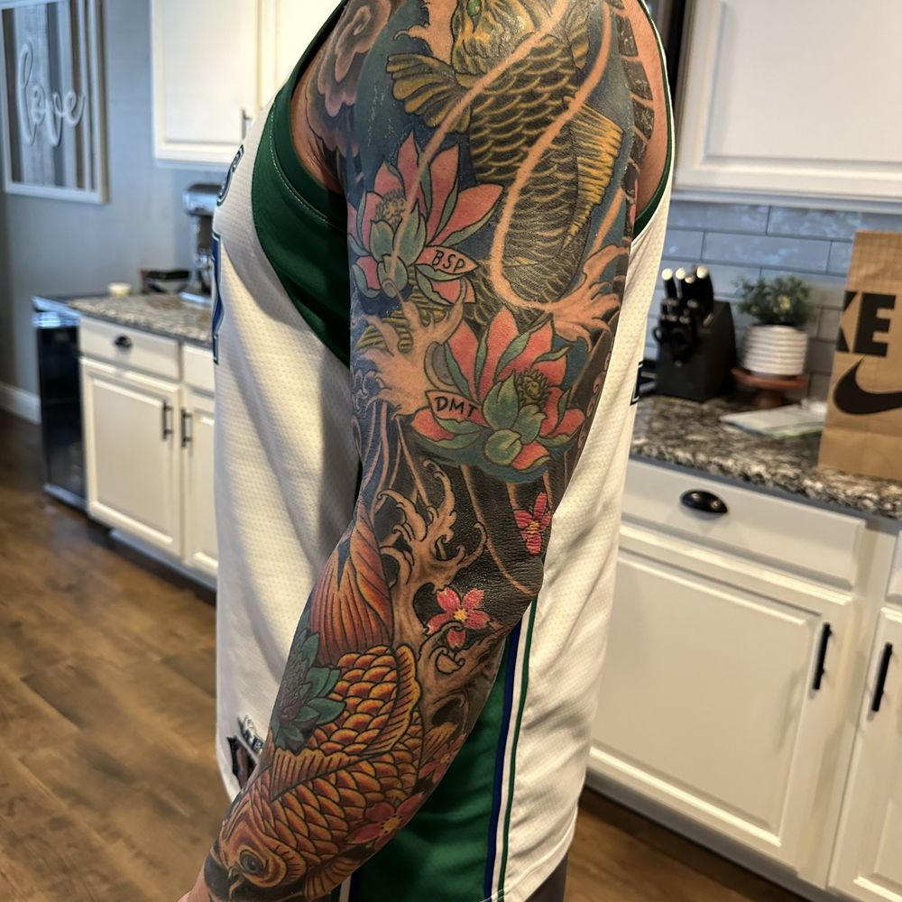 Horror-Inspired Jason \u0026 Chucky Leg Tattoo Designs, image size:1000x1000