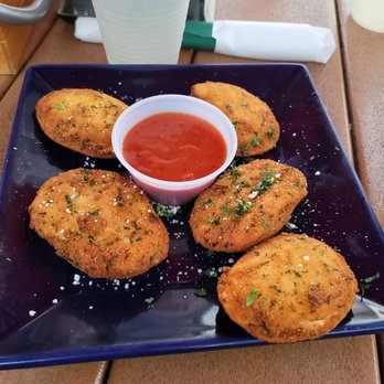 Micelis Waterfront Restaurant - Fried Ravioli Appetizer - Italian Near Me - Matlacha, Florida Micelis Waterfront Restaurant - Fried Ravioli Appetizer - Italian Near Me - Matlacha, Florida