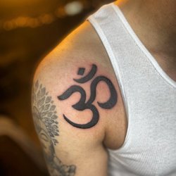 Om symbol.