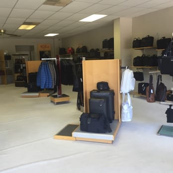 Tumi Factory Store - Outlet Stores Near Me - Vidalia, Georgia Tumi Factory Store - Outlet Stores Near Me - Vidalia, Georgia