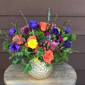 Echelon Floral Designs - Arrangement for a client. They loved it! - Floral Designers Near Me Echelon Floral Designs - Arrangement for a client. They loved it! - Floral Designers Near Me
