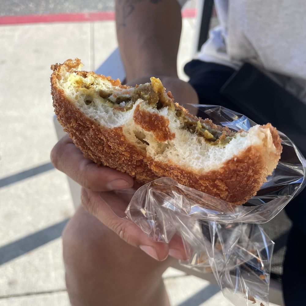 Hamadaya Bakery - Wagyu beef & curry bun - Bakeries Near Me - Torrance, California Hamadaya Bakery - Wagyu beef & curry bun - Bakeries Near Me - Torrance, California