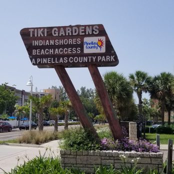 Indian Shores Beach - Parking lot for the beach - Beaches Near Me Indian Shores Beach - Parking lot for the beach - Beaches Near Me