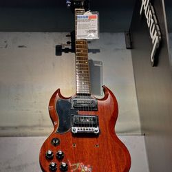 Guitar Center - Paramus, New Jersey // Aerik Von