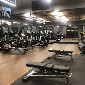 Perry Lane Hotel - Overview of large gym - Hotels Near Me - Savannah, Georgia