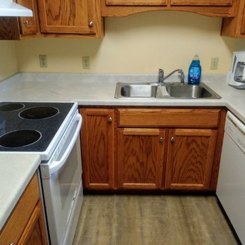Par 5 Resort - Par 4 Resort, Mishicot WI.  Villa kitchen - Resorts Near Me - Mishicot, Wisconsin
