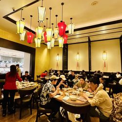 Ping Pang Pong - Noisy Chinese Restaurant