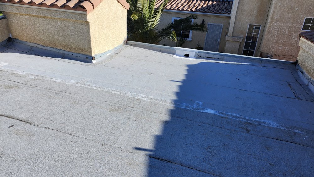 Slide of Carlos Guti Roofing