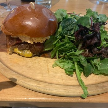 Kitchen Social - Burger with pimento and candied bacon - Cocktail Bars Near Me - Columbus, Ohio