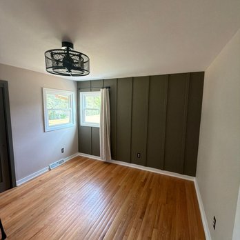 Two Day Painting - Interior Accent Wall Painting - Painters Near Me - Waukesha, Wisconsin Two Day Painting - Interior Accent Wall Painting - Painters Near Me - Waukesha, Wisconsin