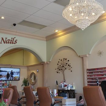 Queen Nails - Nail Salons Near Me - Fort Walton Beach, Florida