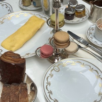 Ladurée - Macarons Near Me - Paris, 75 Ladurée - Macarons Near Me - Paris, 75
