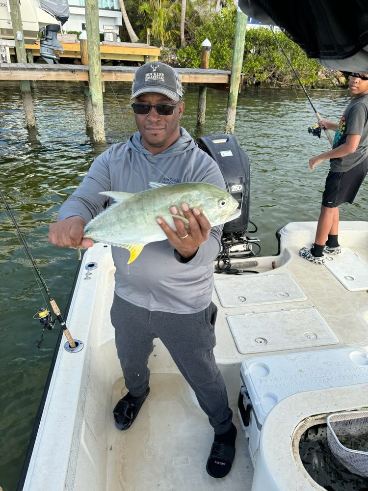 Awestruck Fishing Charters Logo