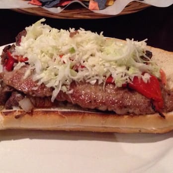 Juliano's Restaurant - Juliano's sub - Sports Bars Near Me - Laval, Quebec
