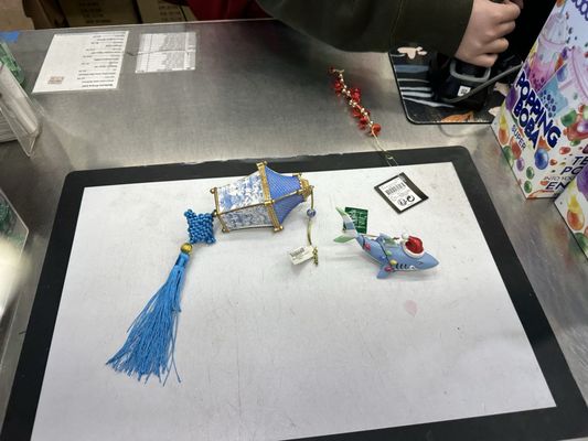 Standard 5 & 10 Ace and Stan's Kitchen by null