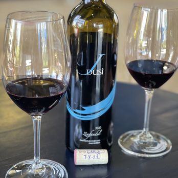 J Dusi Wines - This 2020 Zinfandel was definitely delicious - Wine Tasting Room Near Me - Paso Robles, California J Dusi Wines - This 2020 Zinfandel was definitely delicious - Wine Tasting Room Near Me - Paso Robles, California