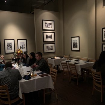 Tresetti's - Dining area - Comfort Food Near Me - Modesto, California