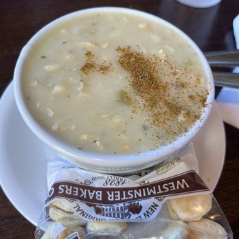 Barbara's Fishtrap - Fresh Made Clam Chowder - Seafood Near Me - Half Moon Bay, California